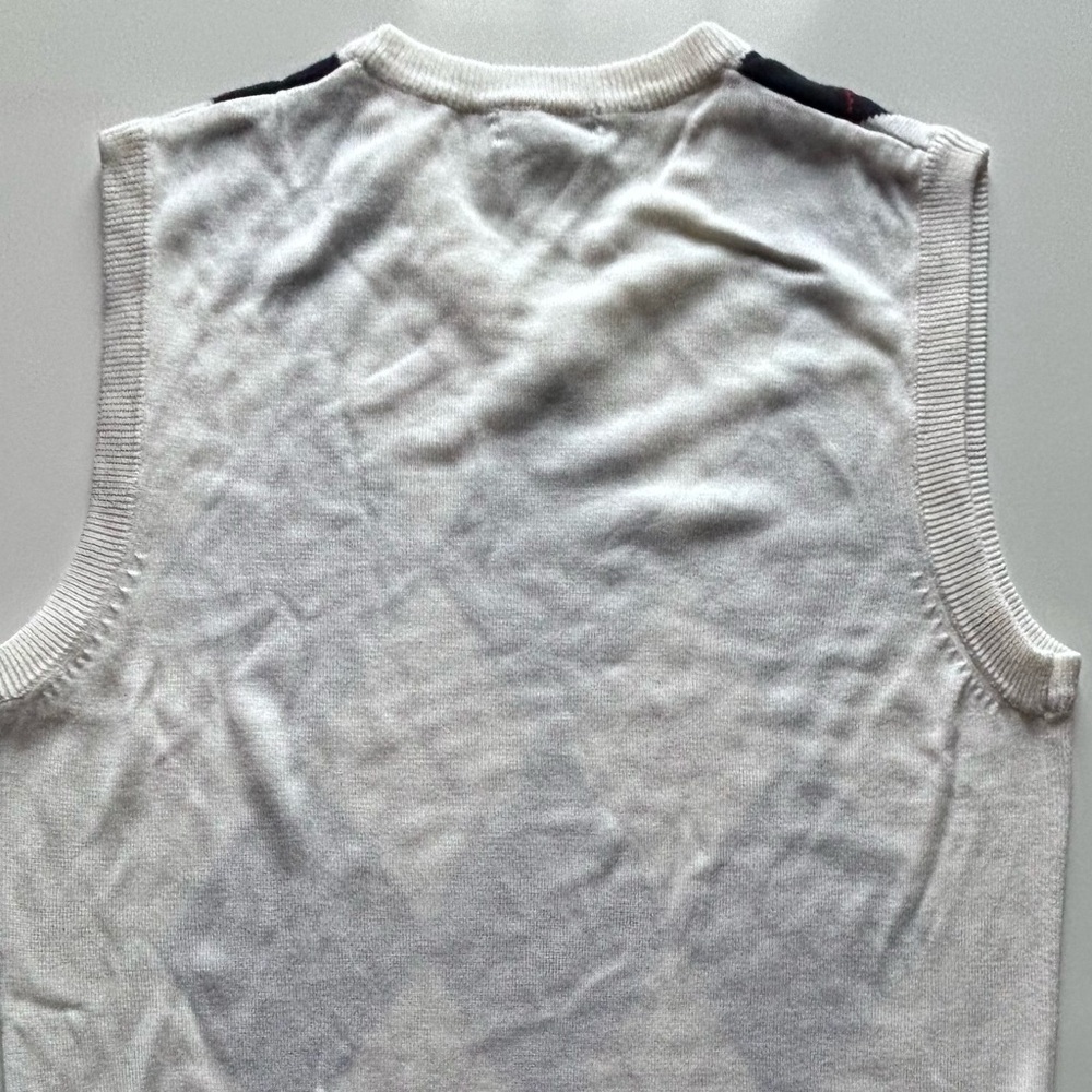 VEST - Picture 6 of 10